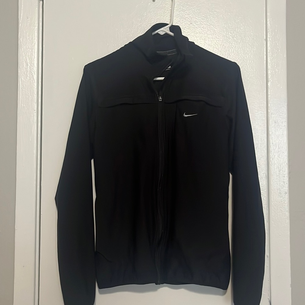 Women’s Nike Dri Fit Jacket with Thumb Holes